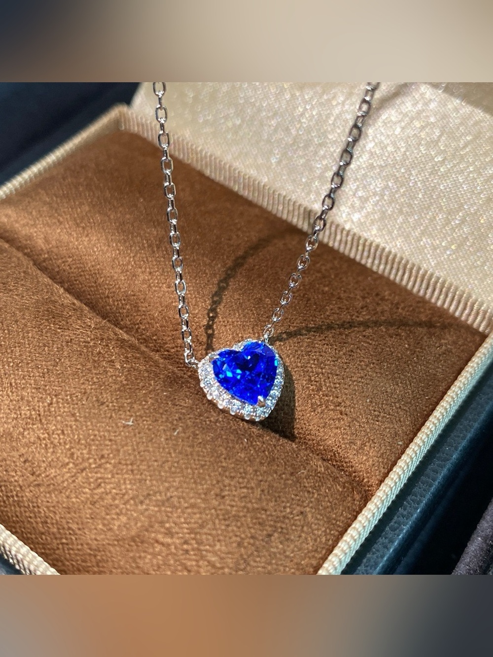 Heart-Shaped Pendant Necklace